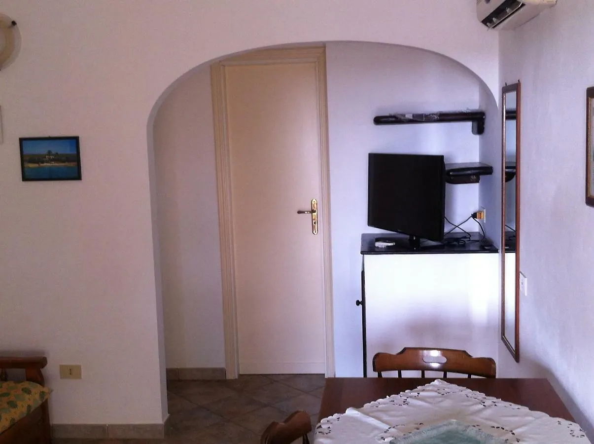 Residence Punta Sottile A 2 Passi Dalla Spiaggia Di Cala Francese Lampedusa