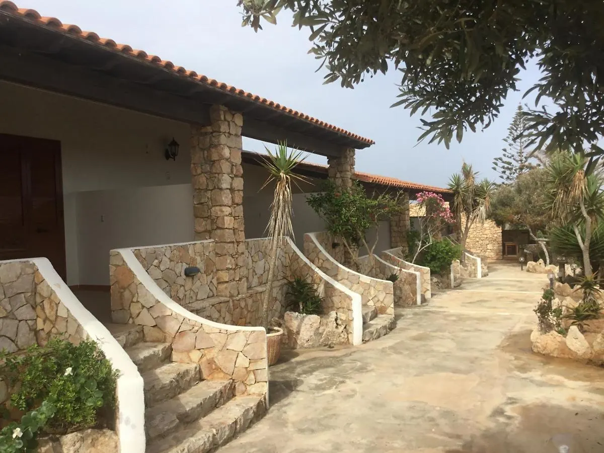 Residence Punta Sottile A 2 Passi Dalla Spiaggia Di Cala Francese Lampedusa Holiday home